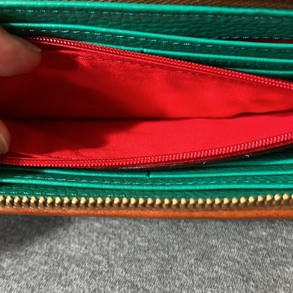Dooney & Bourke 1975 Wallet - Picture 6 of 10